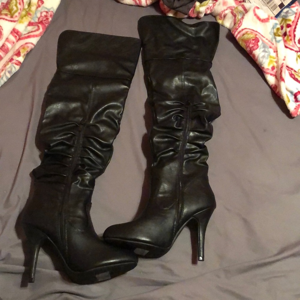 Over the knee black boots 8